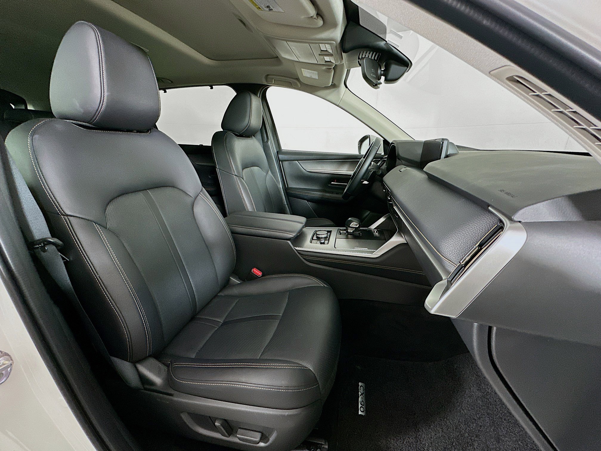 Used 2024 MAZDA CX-90 Plug-In Hybrid w/ Preferred image 33