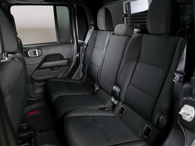 Used 2021 Jeep Gladiator Overland w/ Dual Top Group AWD/4WD image 5