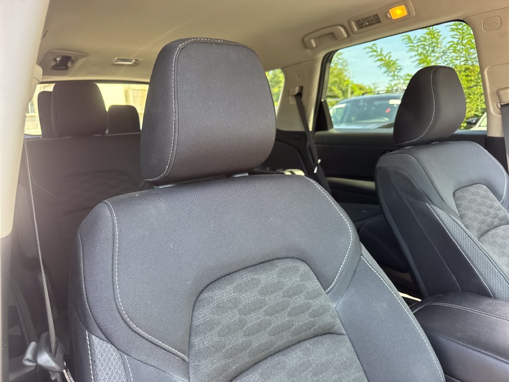 Used 2023 Nissan Pathfinder SV AWD/4WD image 23