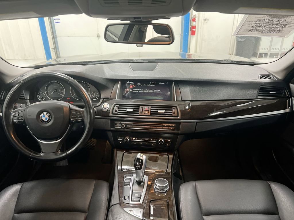 Used 2015 BMW 528i Sedan RWD image 10