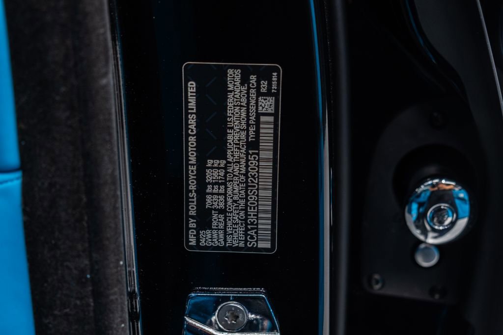 Used 2025 Rolls-Royce Phantom Sedan RWD image 69