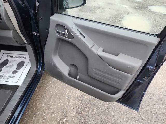 Used 2019 Nissan Frontier SV image 12