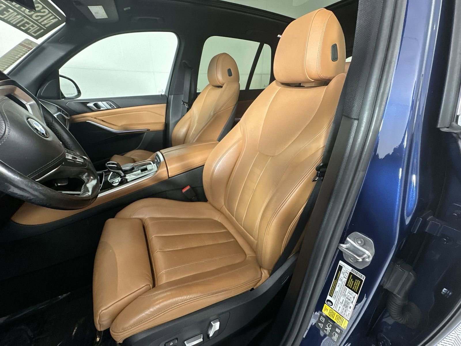 Used 2019 BMW X5 xDrive40i w/ Convenience Package AWD/4WD image 11