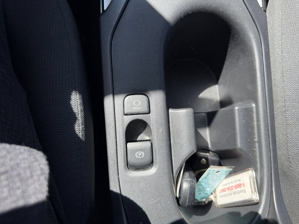 Used 2025 Toyota Corolla LE FWD image 17