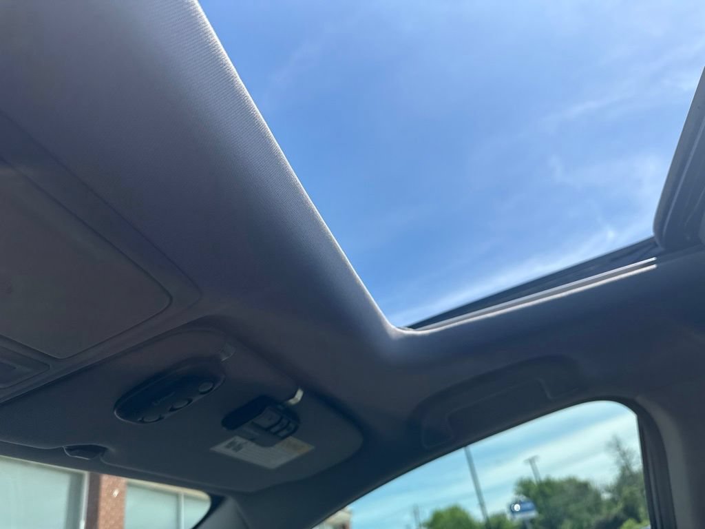 Used 2019 Honda CR-V Touring image 19