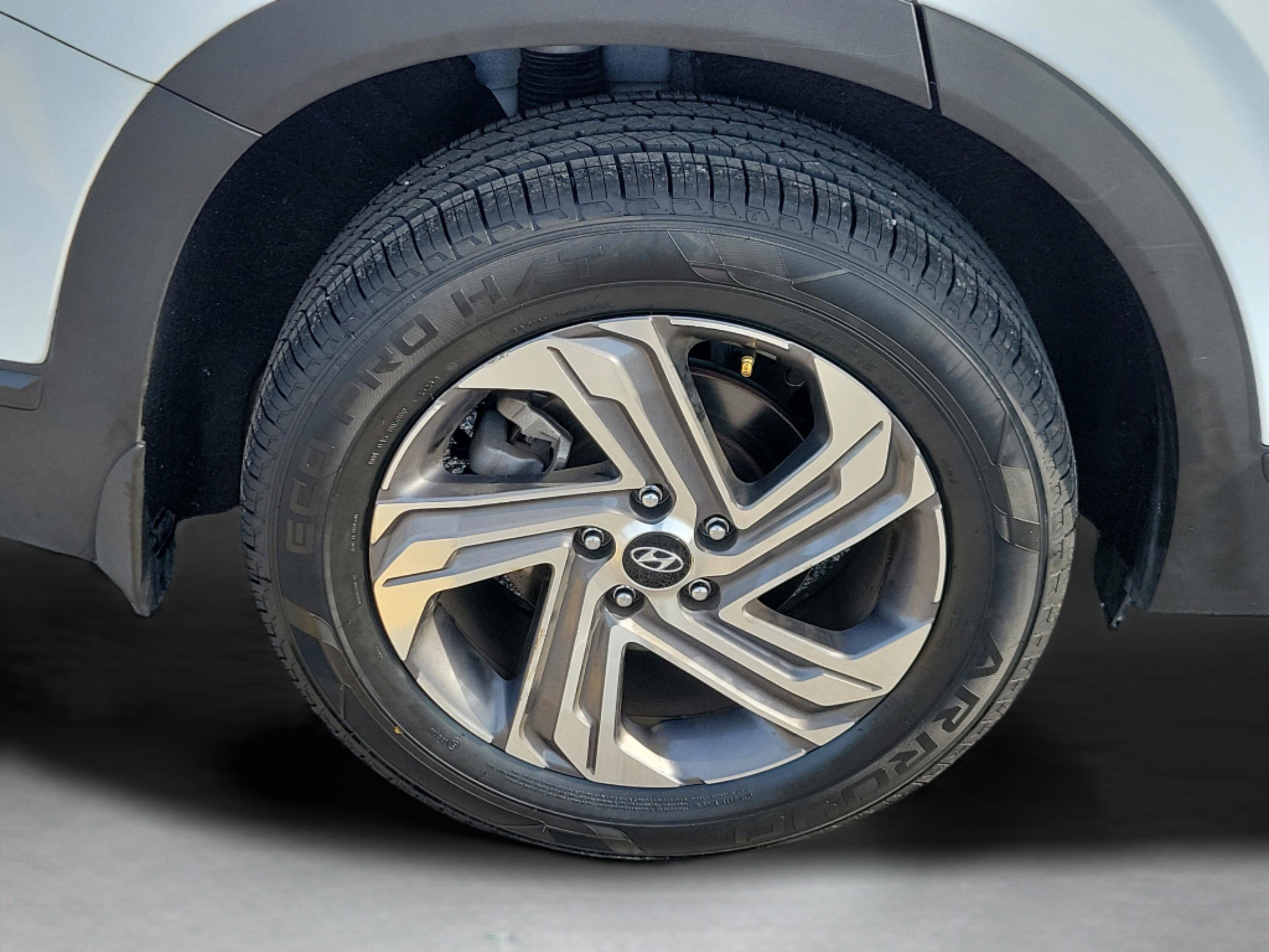 Certified 2023 Hyundai Santa Fe SE image 5