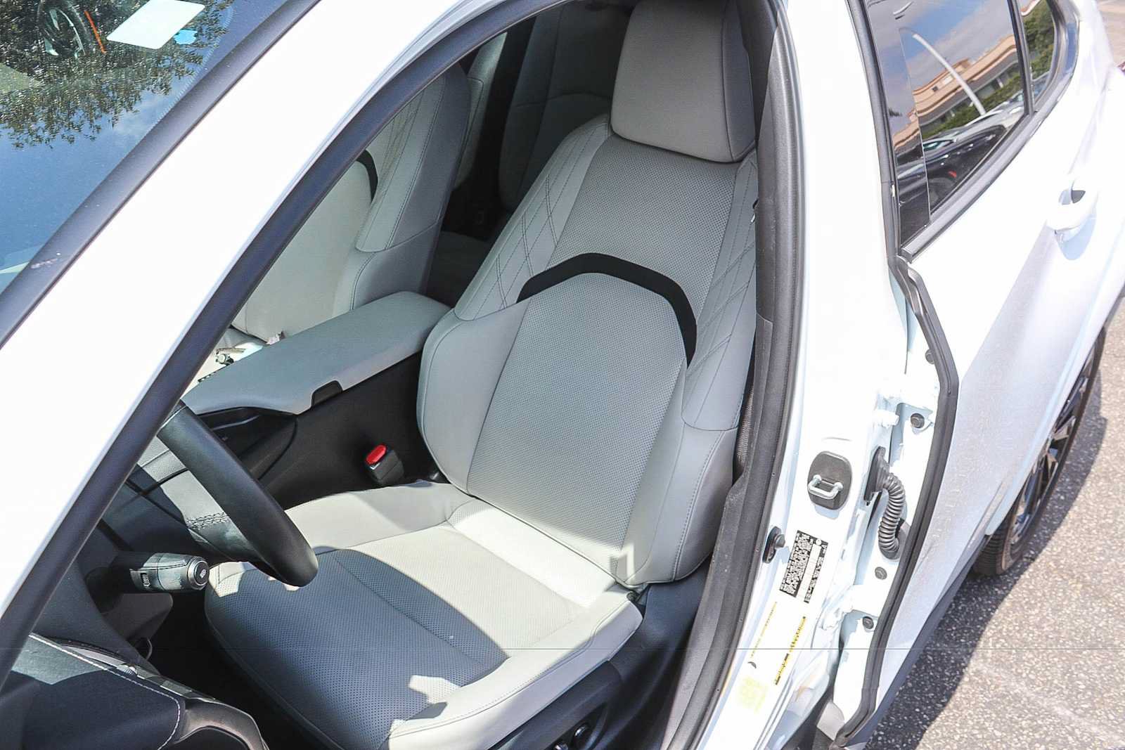 Used 2025 Lexus UX 300h FWD w/ Cold Area Package image 51