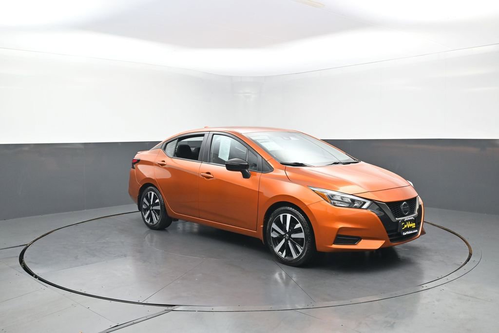 Used 2022 Nissan Versa SR w/ Convenience Package image 8