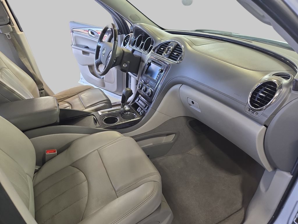 Used 2017 Buick Enclave Leather w/ Trailering Package AWD/4WD image 10