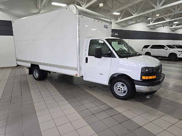 New 2025 GMC Savana 3500 Extended w/ Power Convenience Package RWD image 9