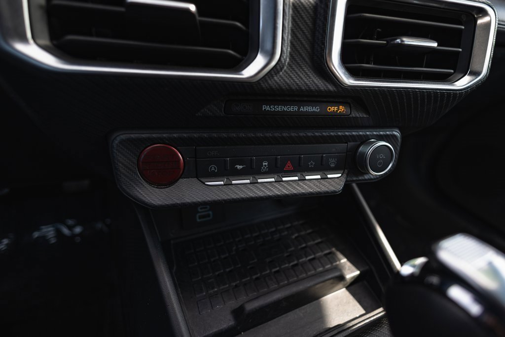 Used 2024 Ford Mustang Premium image 17