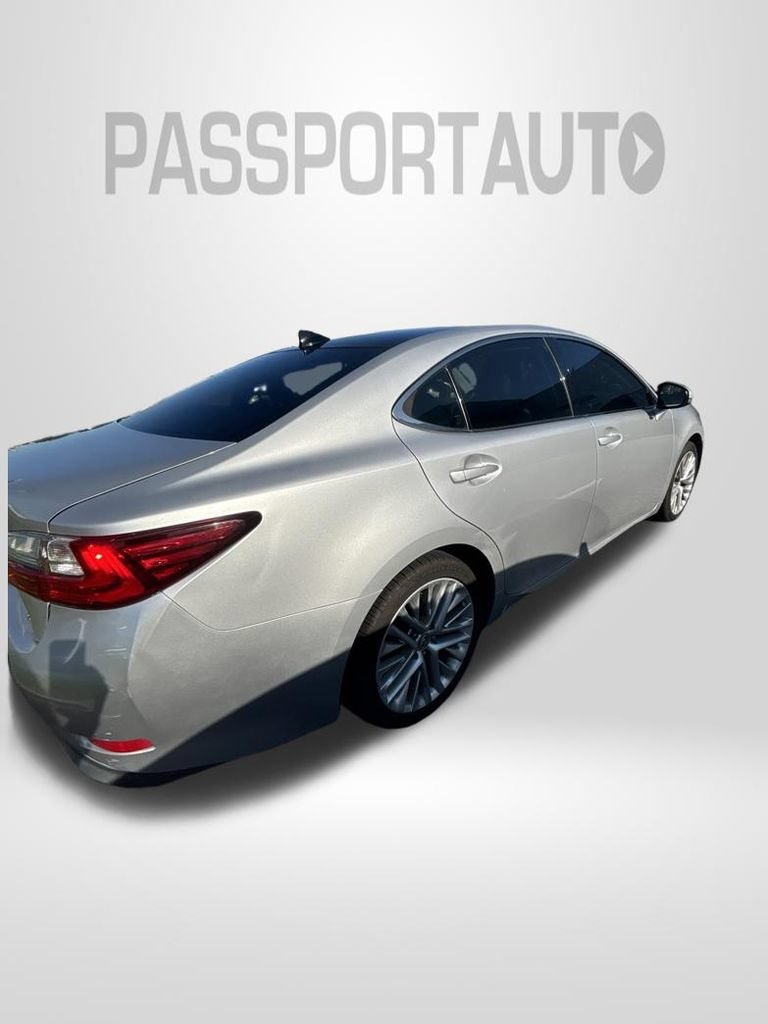 Used 2016 Lexus ES 350 w/ Luxury Package w/Wood Trim FWD image 7