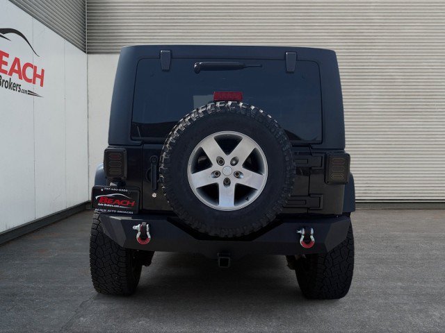 Used 2012 Jeep Wrangler Unlimited Rubicon w/ Connectivity Group AWD/4WD image 14