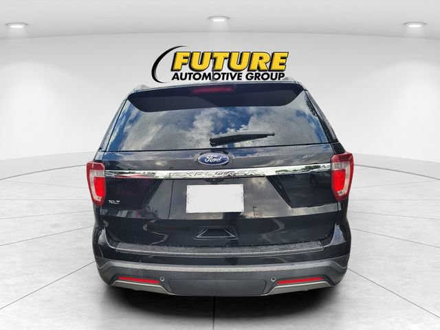 Used 2019 Ford Explorer XLT w/ Equipment Group 202A image 4