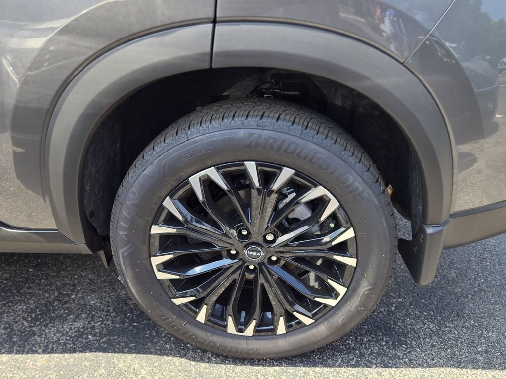 New 2026 Nissan Rogue Dark Armor FWD image 7