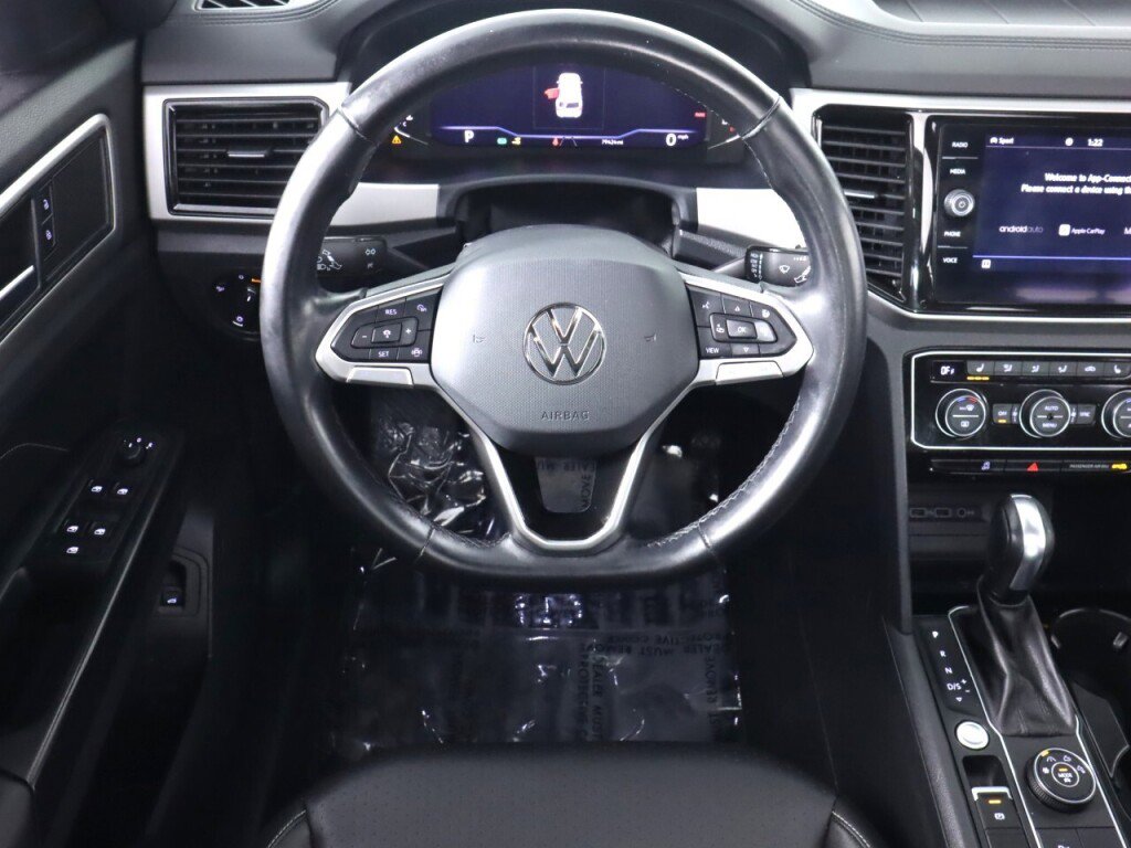 Used 2020 Volkswagen Atlas Cross Sport SEL image 33