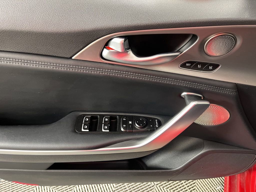 Used 2018 Kia Stinger GT2 image 27