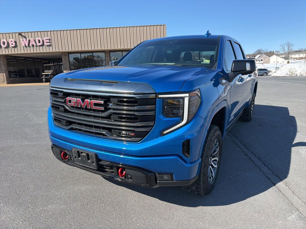 Used 2022 GMC Sierra 1500 AT4 w/ AT4 Preferred Package image 1