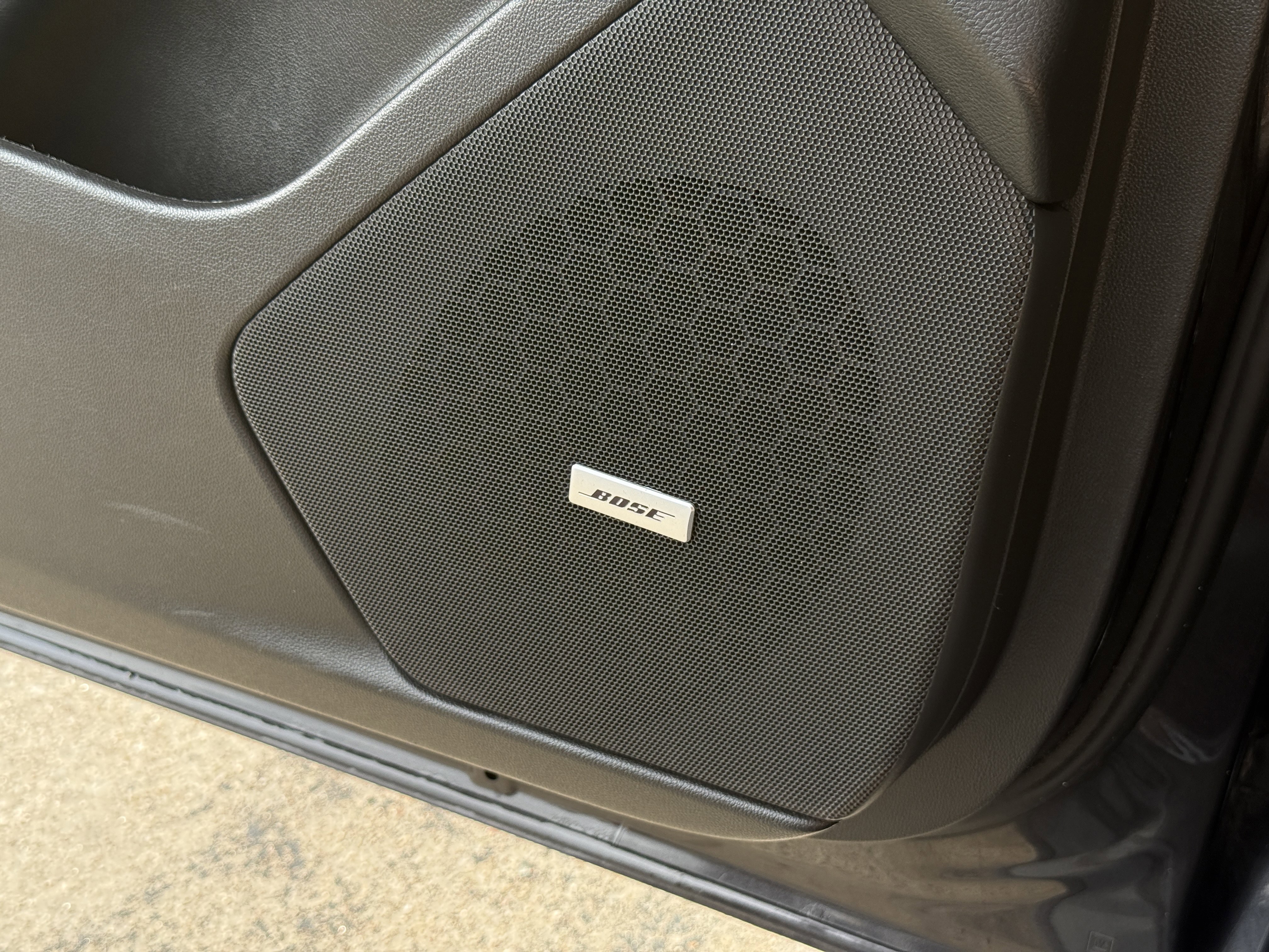 Used 2017 Cadillac XT5 Luxury w/ Driver Awareness Package FWD image 26