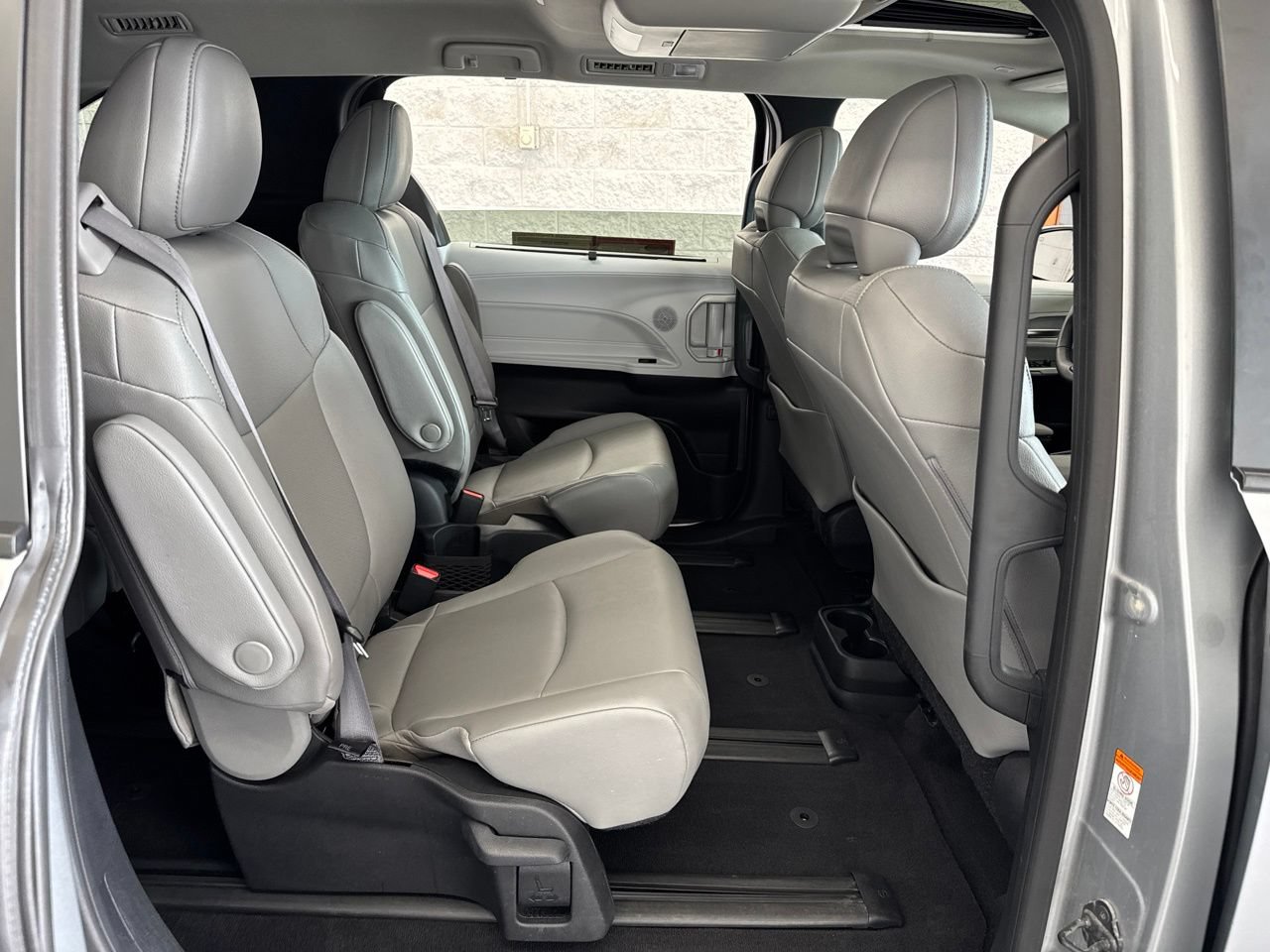Certified 2025 Toyota Sienna XLE w/ XLE Plus Package AWD/4WD image 44