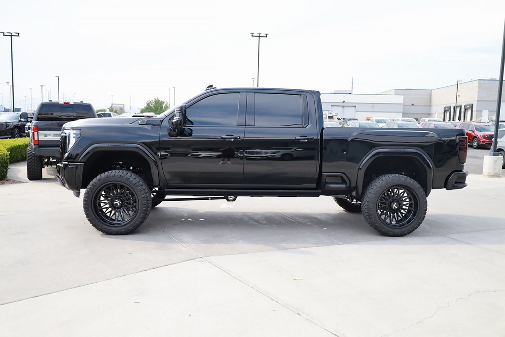 Used 2025 GMC Sierra 3500 AT4 w/ AT4 Premium Plus Package AWD/4WD image 3