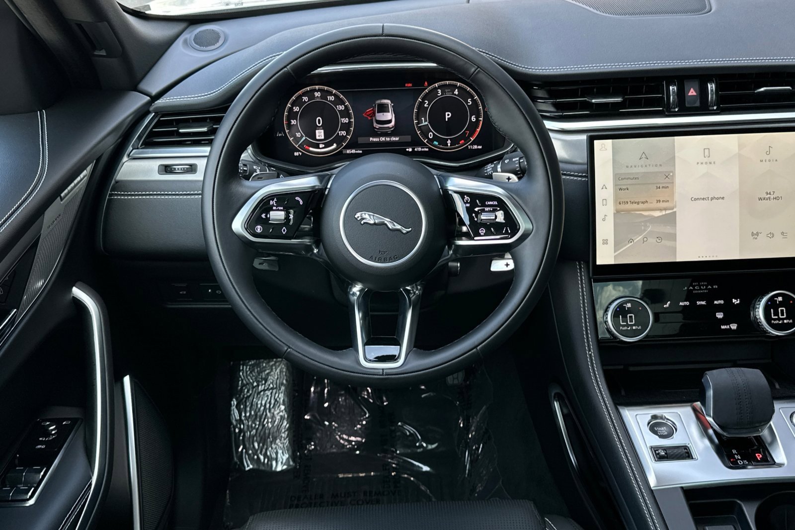 Used 2025 Jaguar F-PACE R-Dynamic S image 15