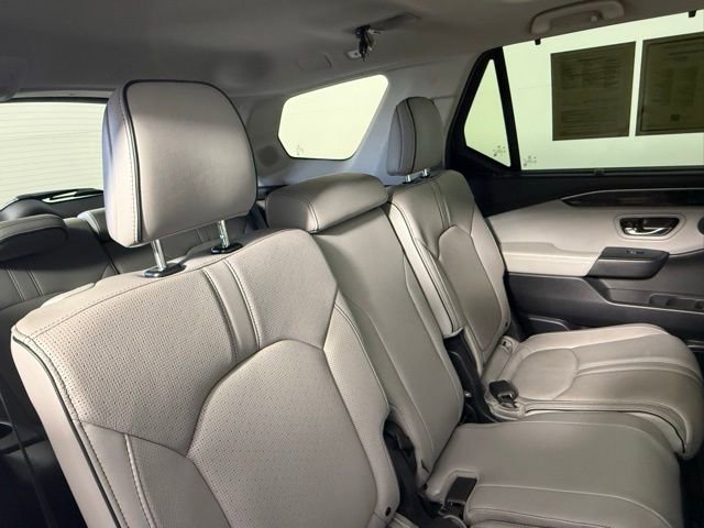 Used 2023 Honda Pilot Elite image 50