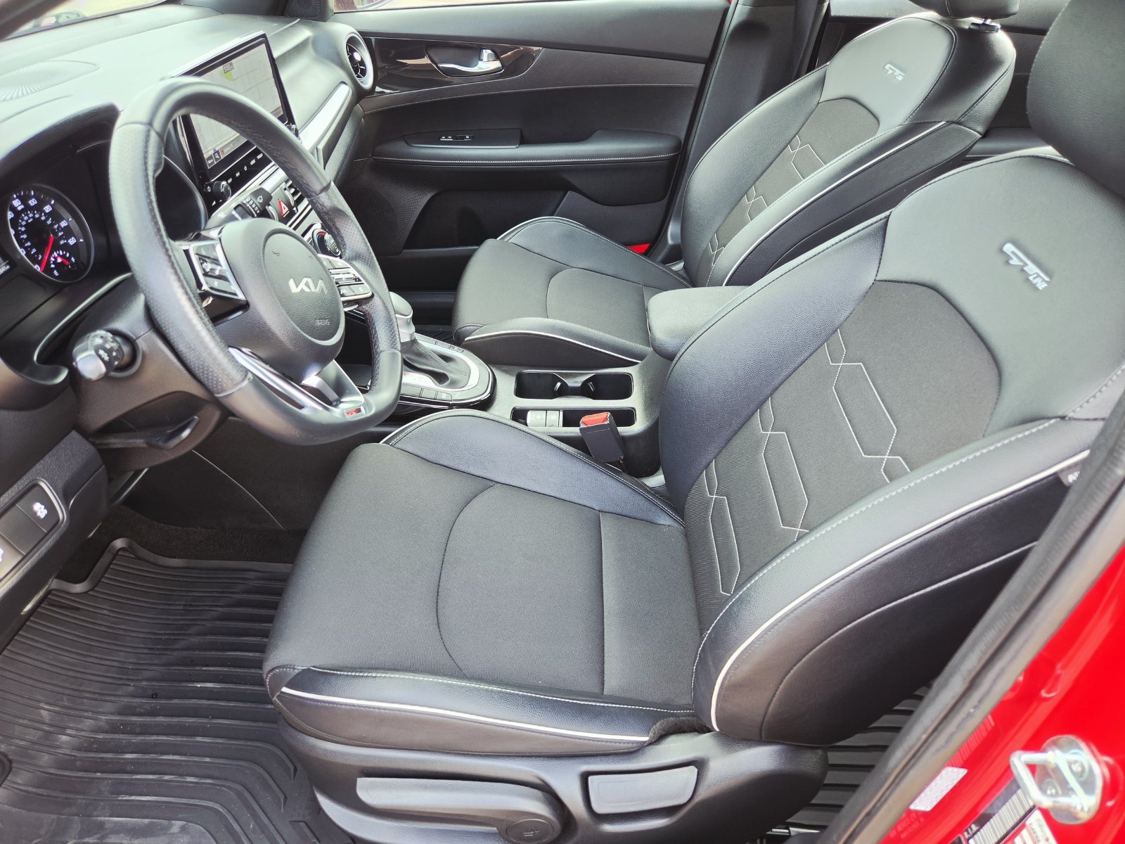 Used 2024 Kia Forte GT-Line FWD image 14