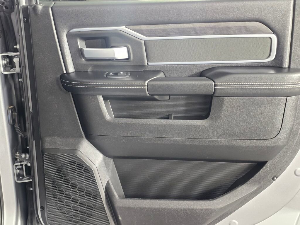 Used 2024 RAM 2500 Big Horn image 44