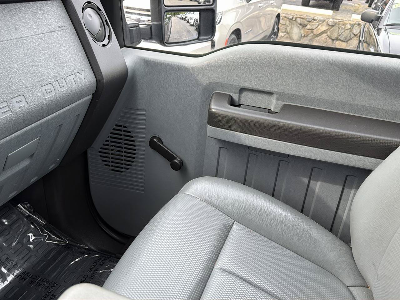 Used 2011 Ford F250 XL w/ Snow Plow Prep Pkg AWD/4WD image 19