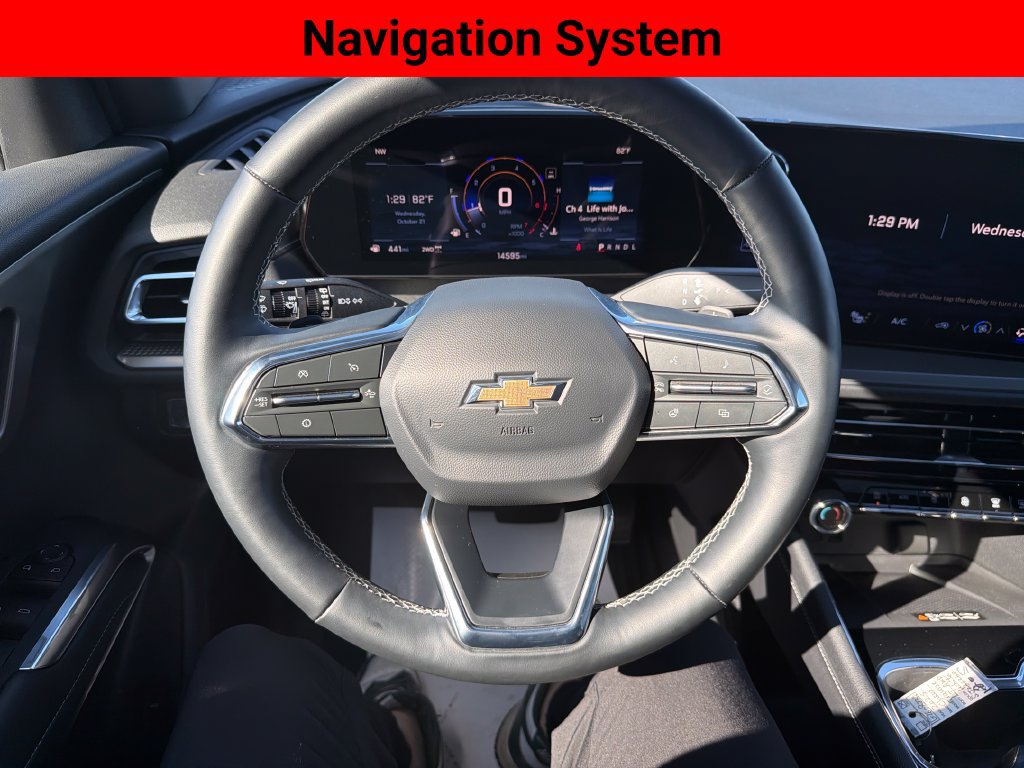 Certified 2025 Chevrolet Traverse LT w/ Sun and Wheel Package AWD/4WD image 16