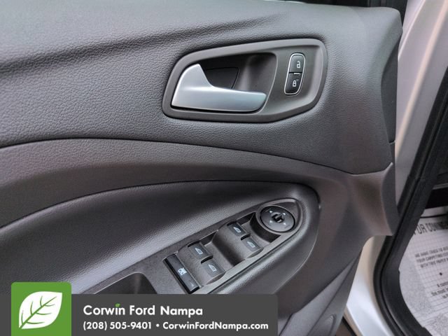 Used 2018 Ford Escape SEL AWD/4WD image 11