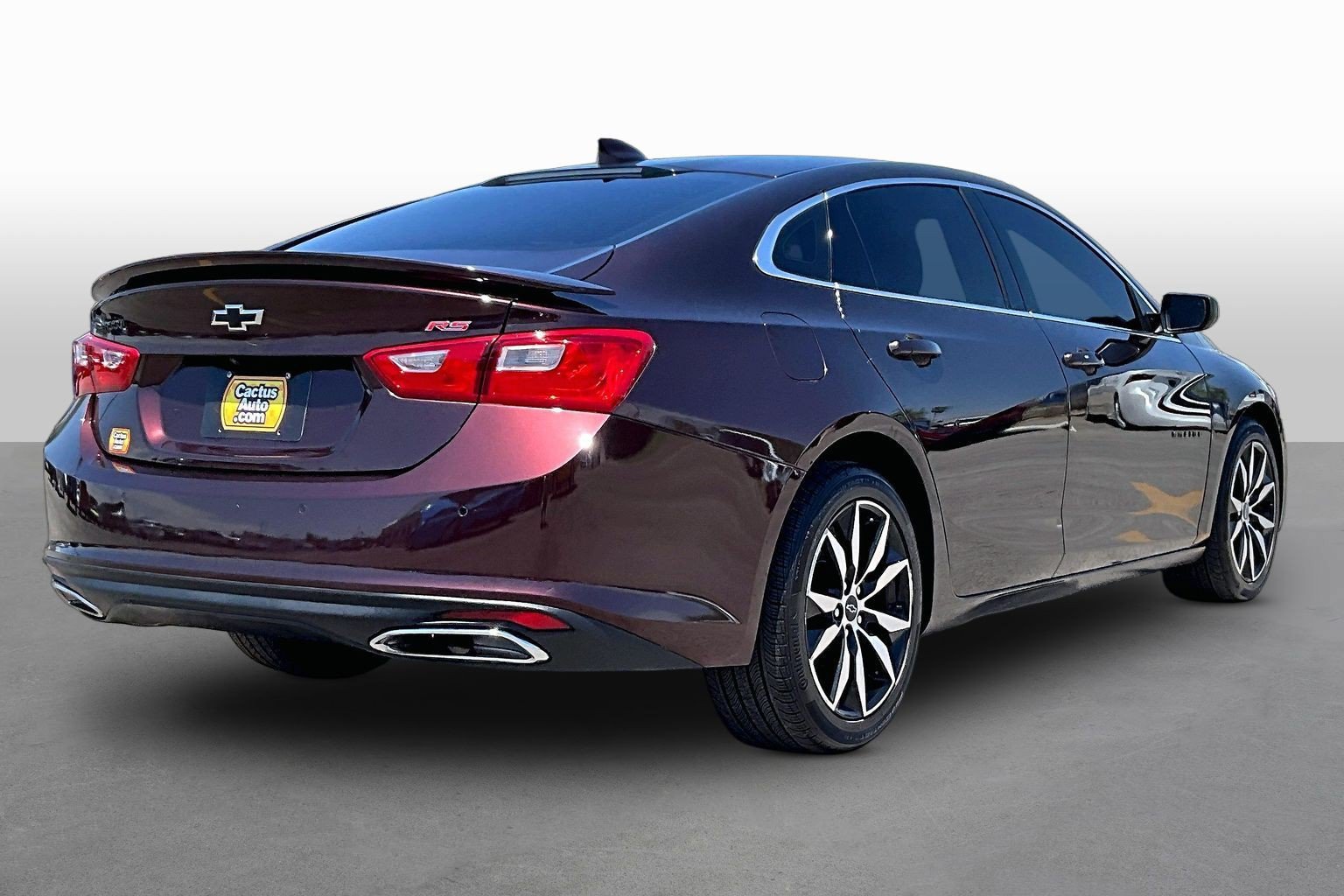 Used 2021 Chevrolet Malibu RS FWD image 2
