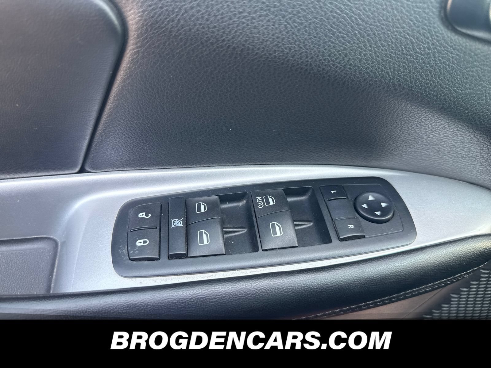 Used 2016 Dodge Journey SXT w/ Comfort/Convenience Group AWD/4WD image 9