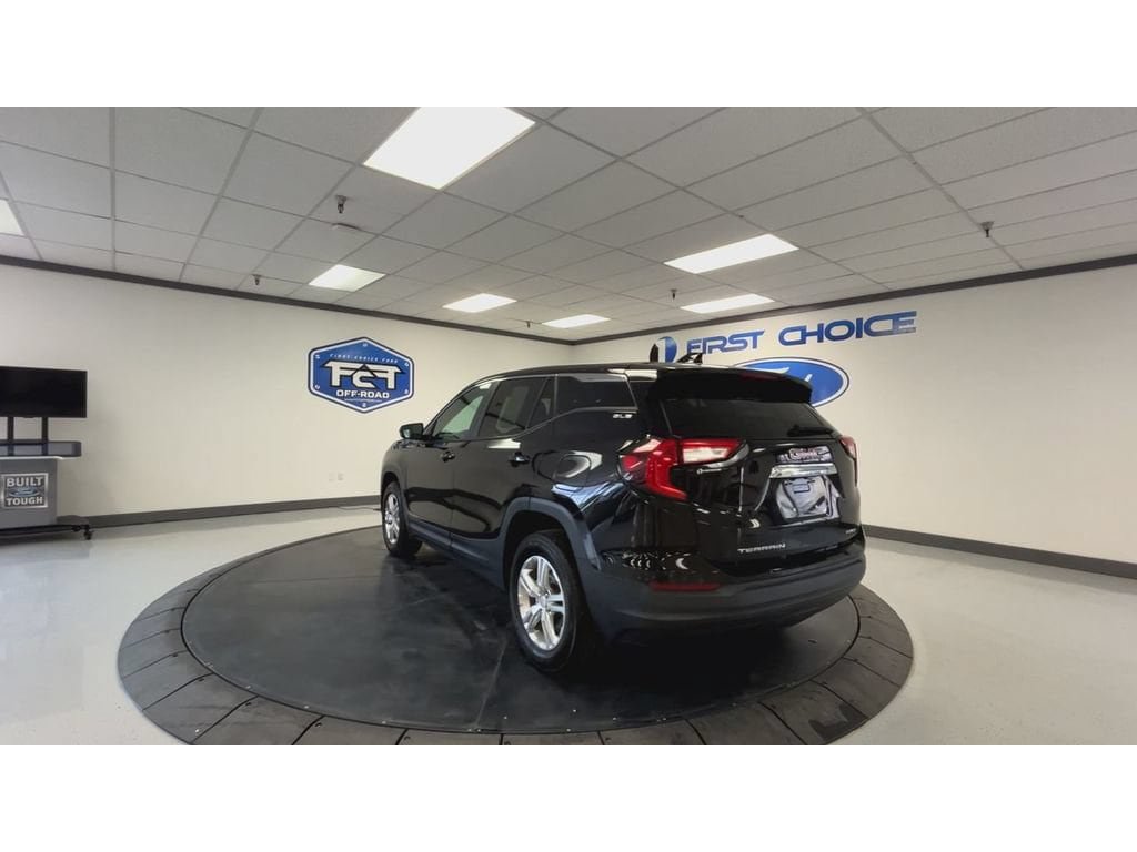 Used 2024 GMC Terrain SLE AWD/4WD image 8