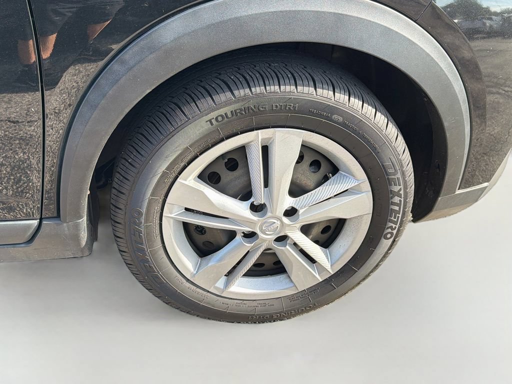 Used 2020 Nissan Kicks S FWD image 9