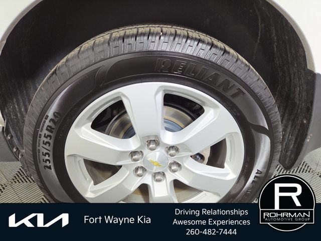 Used 2017 Chevrolet Traverse LT w/ Style and Technology Package FWD image 10