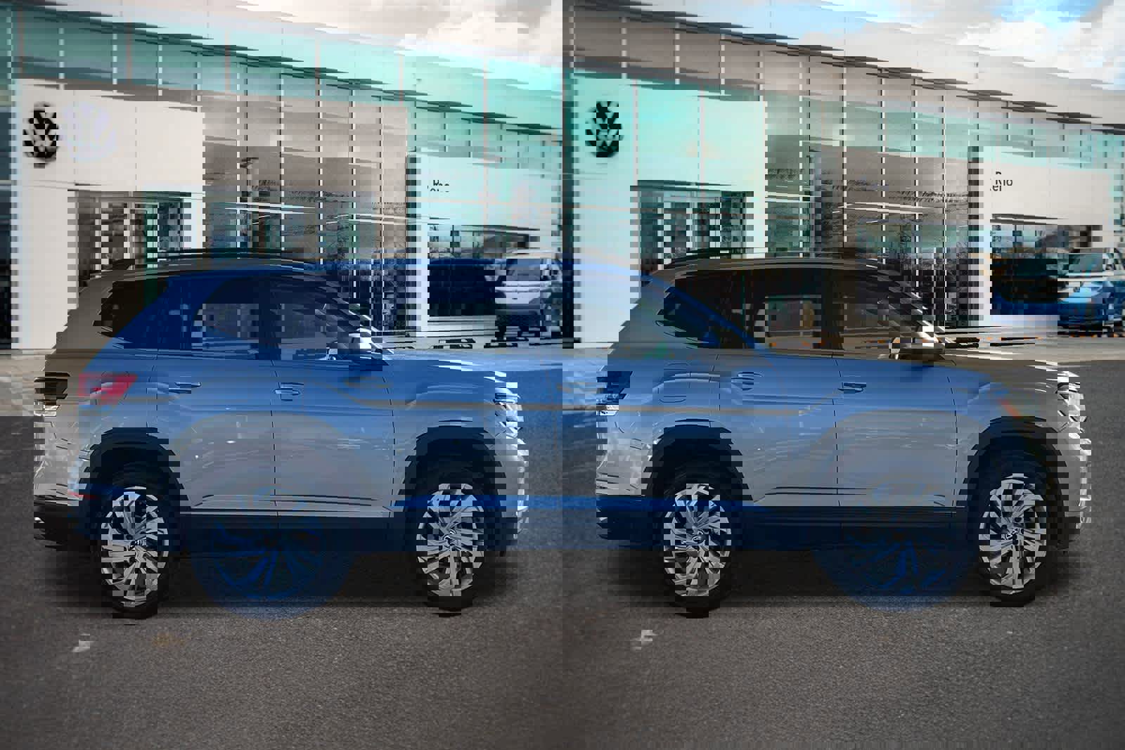 Used 2021 Volkswagen Atlas SE image 4