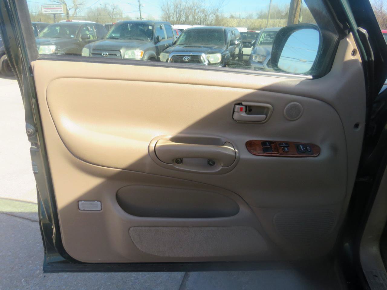 Used 2002 Toyota Tundra Limited RWD image 10