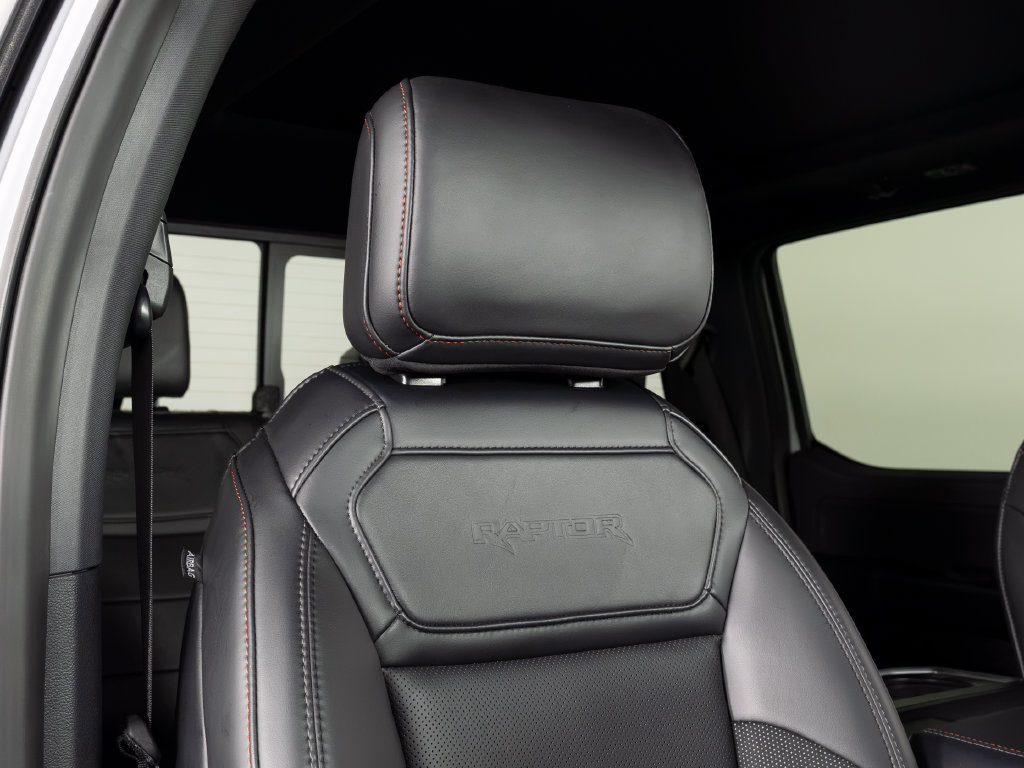 Used 2025 Ford F150 Raptor AWD/4WD image 43