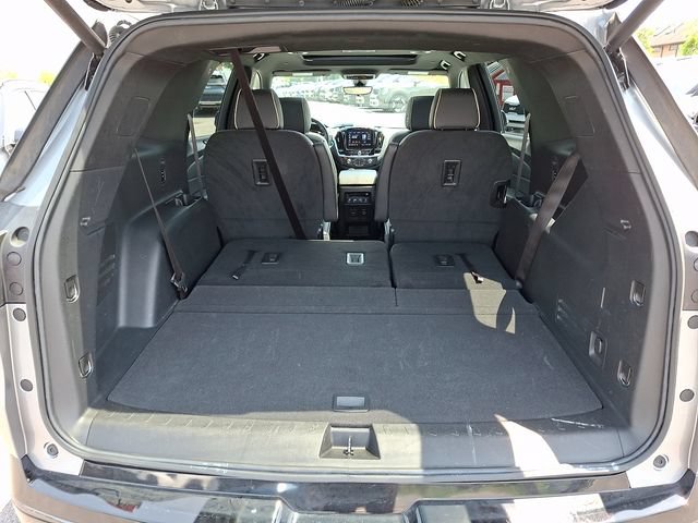 Used 2023 Chevrolet Traverse Premier w/ Redline Edition AWD/4WD image 29