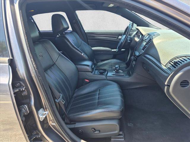 Used 2014 Chrysler 300 S RWD image 19