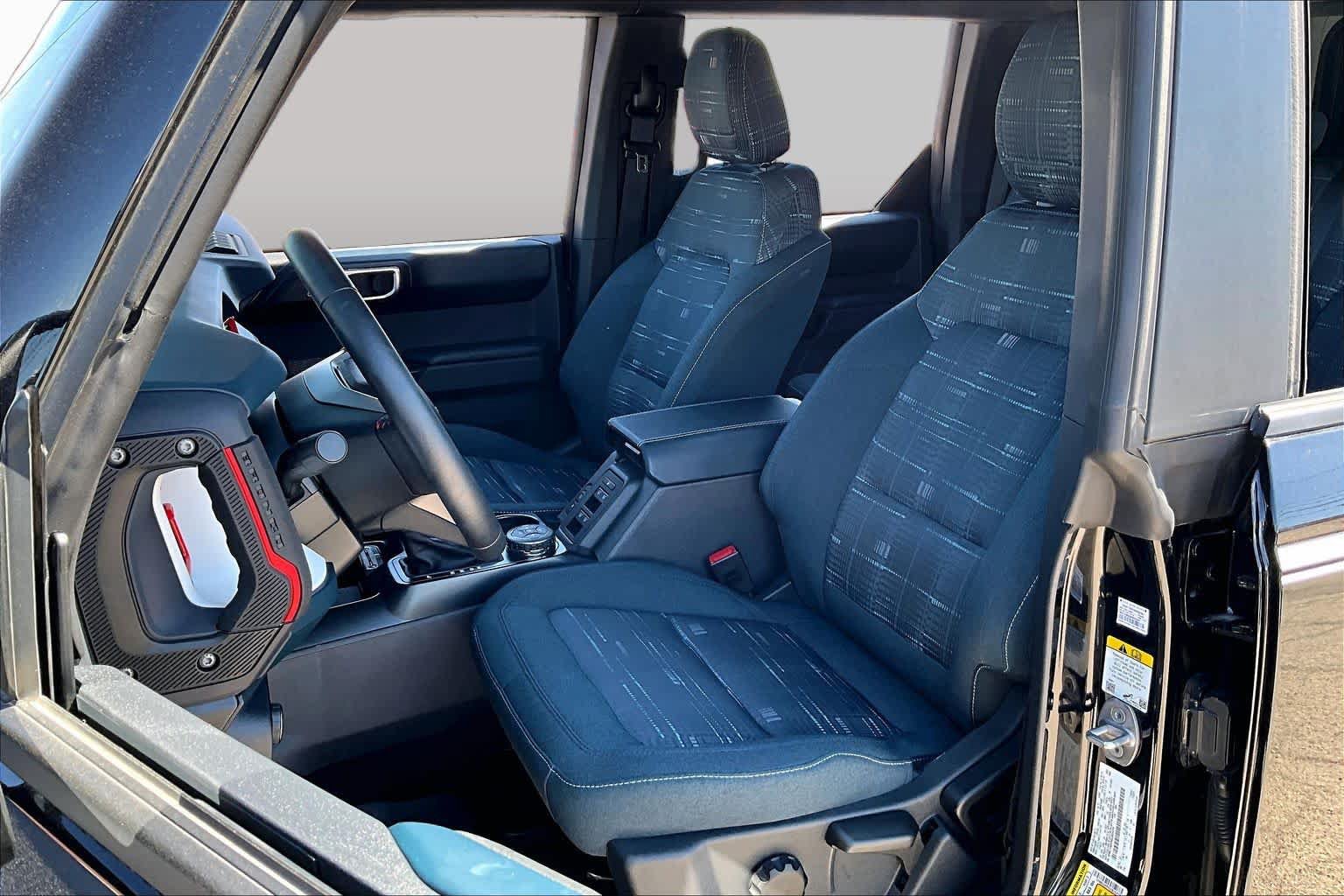 Used 2025 Ford Bronco Heritage Edition AWD/4WD image 8