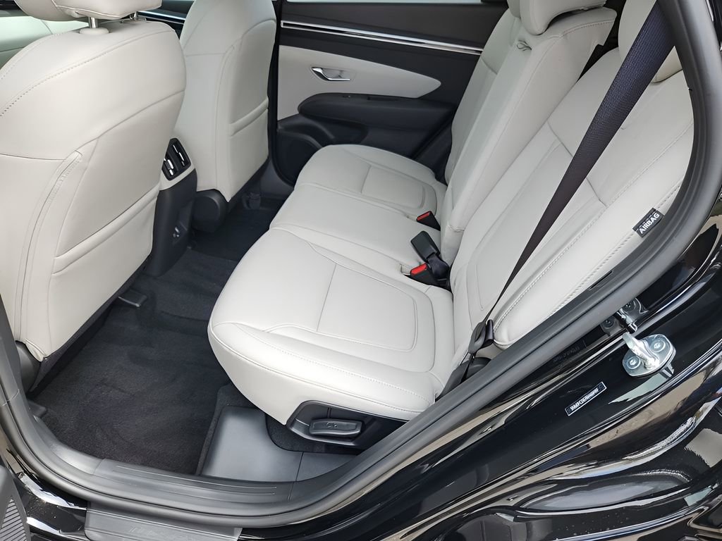 Used 2024 Hyundai Tucson SEL w/ Convenience Package image 17