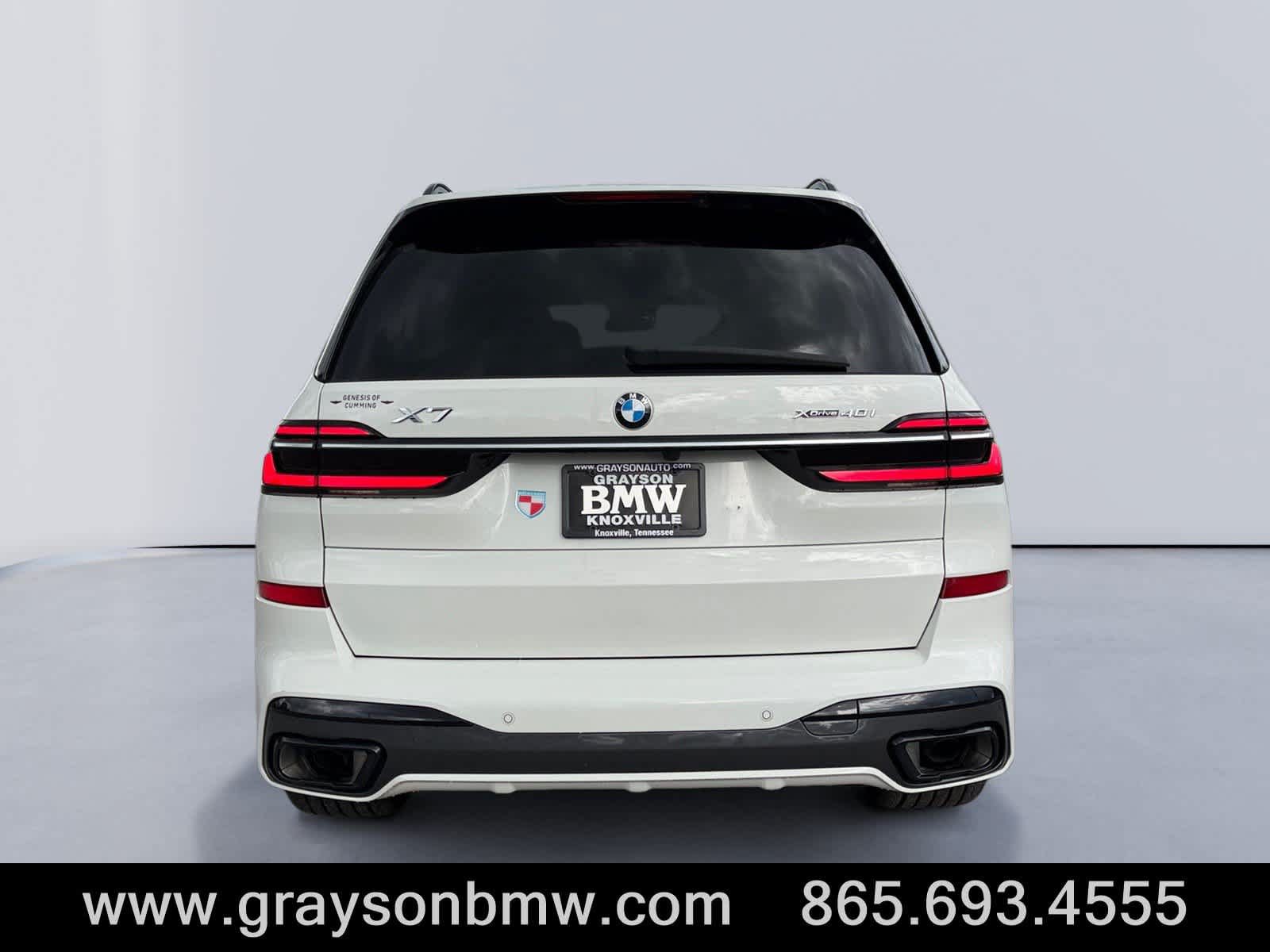 Used 2023 BMW X7 xDrive40i w/ Dynamic Handling Package AWD/4WD image 4