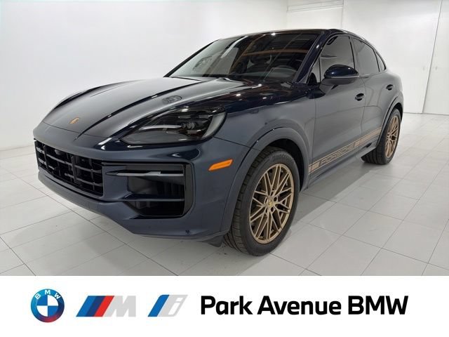 Used 2024 Porsche Cayenne Coupe AWD/4WD image 1