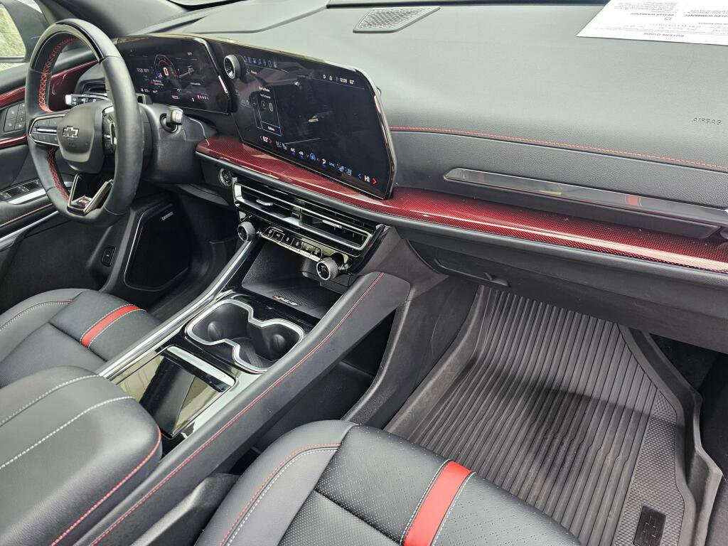 Used 2024 Chevrolet Traverse RS w/ LPO, Floor Liner Package image 16