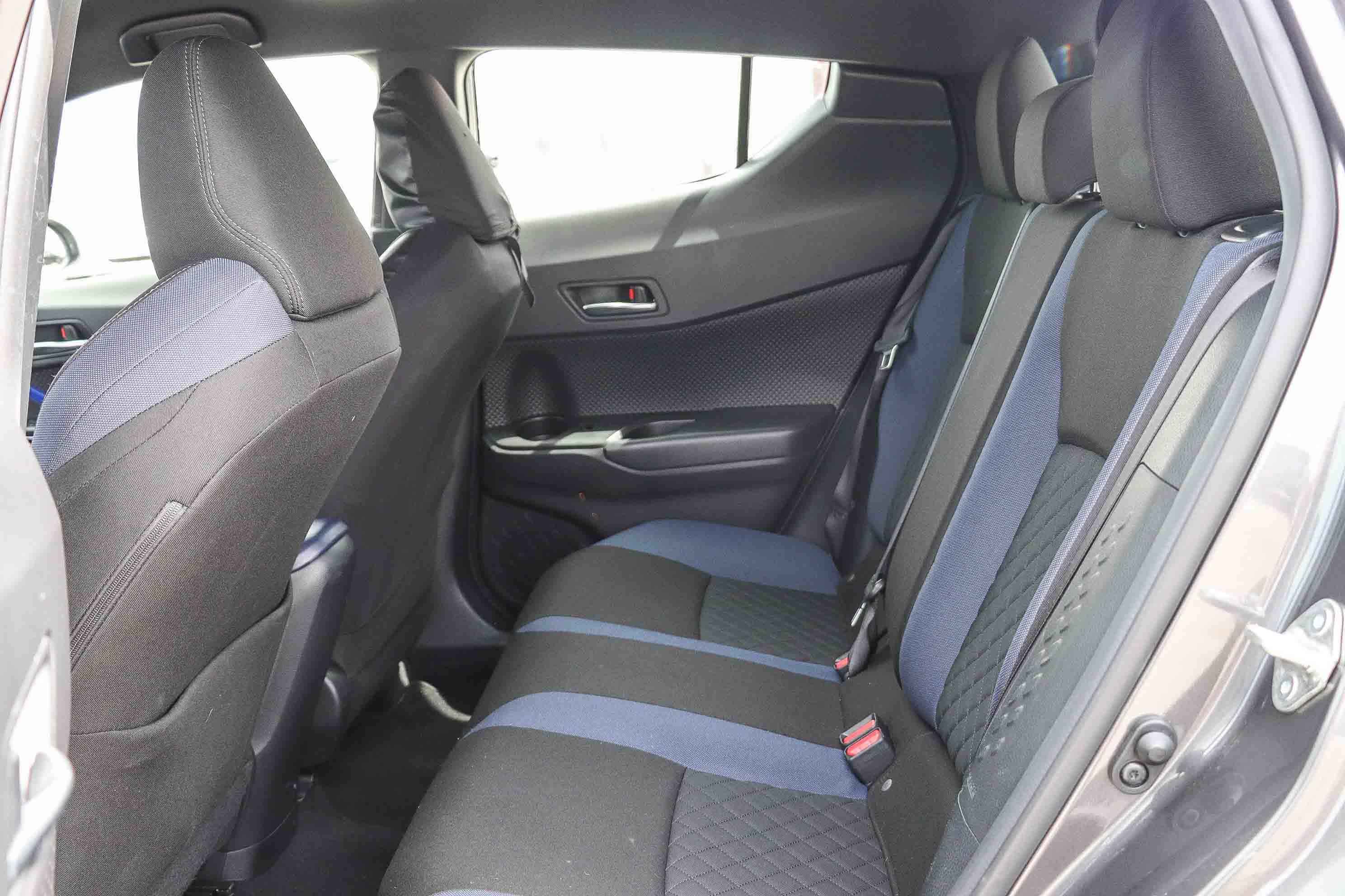 Certified 2021 Toyota C-HR XLE image 17