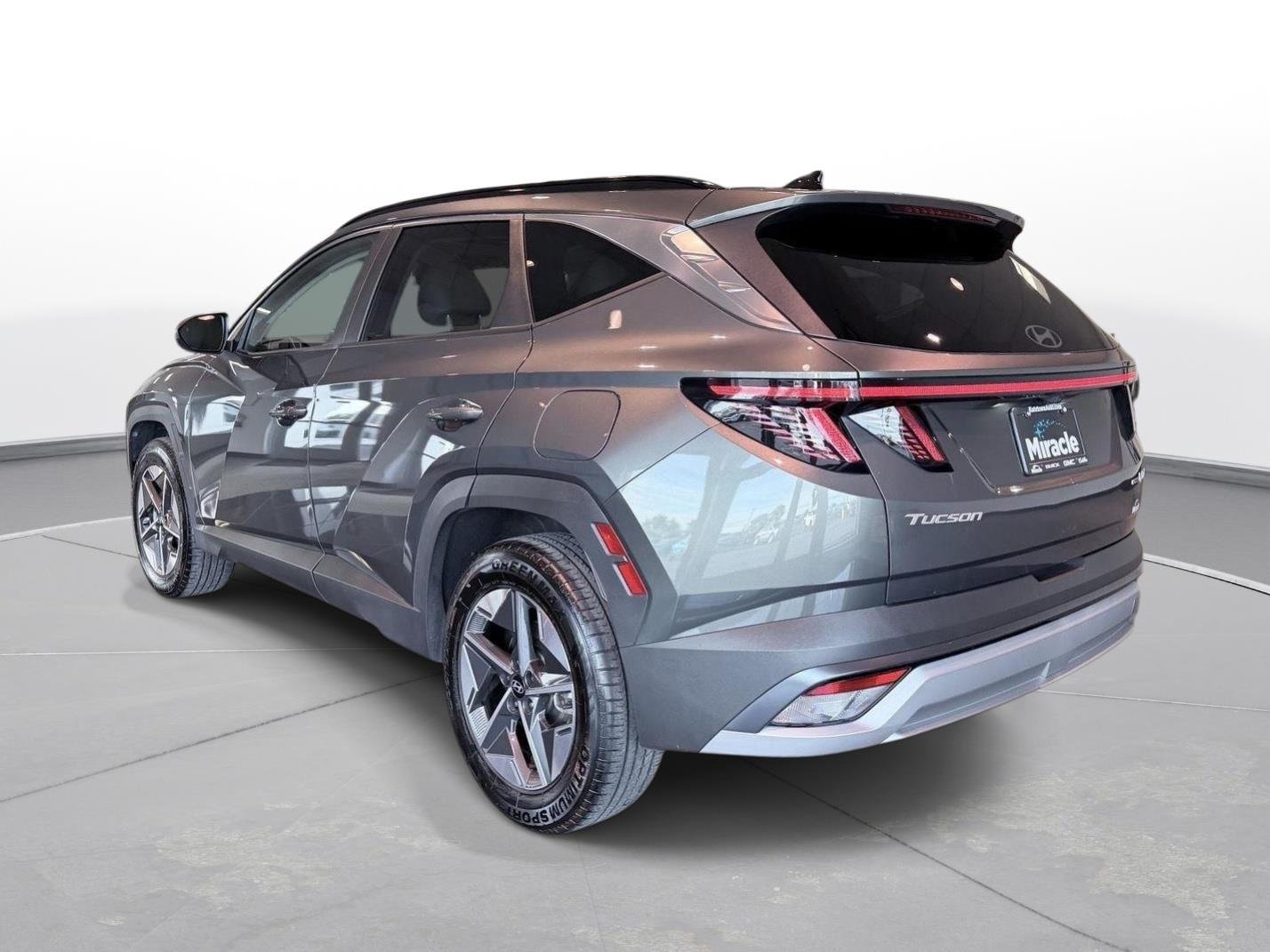 Used 2025 Hyundai Tucson SEL AWD/4WD image 5