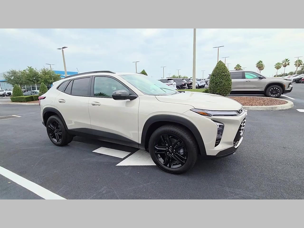 New 2026 Chevrolet Trax ACTIV w/ Sunroof Package FWD image 17